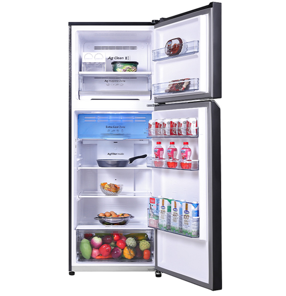 Kệ kính cường lực bền bỉ, chịu được tải trọng lớn