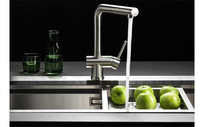 Vòi nóng lạnh dây rút inox Malloca K103-SS