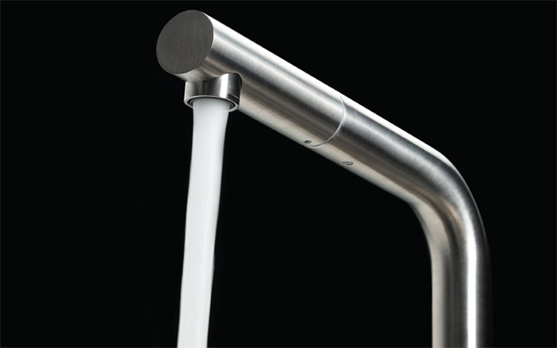 Vòi nóng lạnh dây rút inox Malloca K103-SS