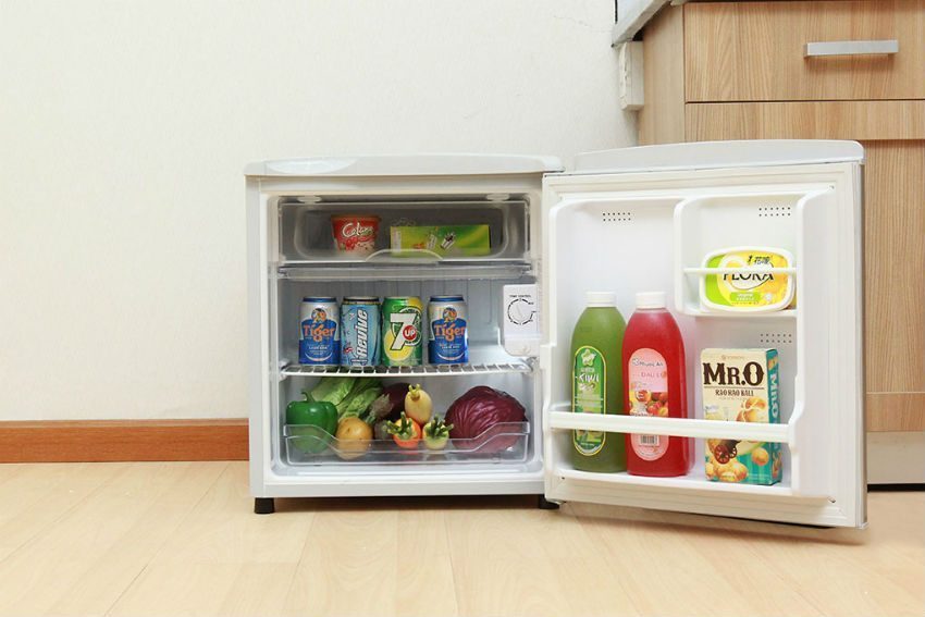 Tủ lạnh Aqua 50 lít AQR-55ER - Hàng chính hãng