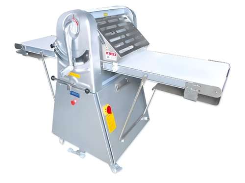 Máy cán bột công nghiệp Homat HM-520E - Hàng chính hãng