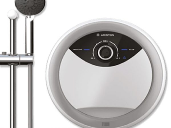 Máy tắm nước nóng trực tiếp Ariston RMC45PE-VN - Hàng chính hãng